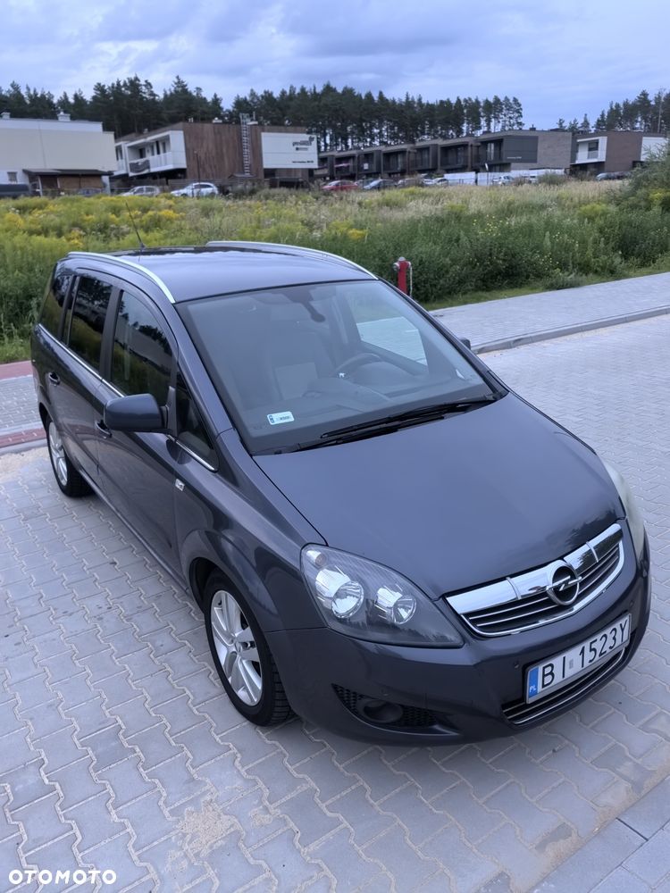 Opel Zafira - 1