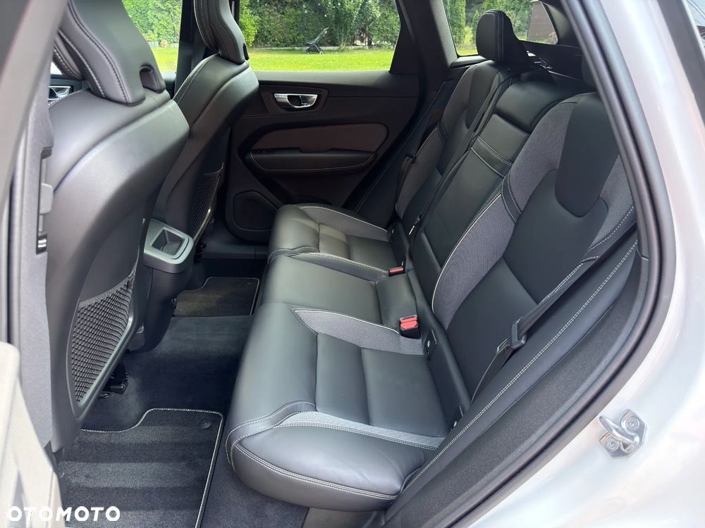 Volvo XC 60 B5 D AWD Geartronic RDesign - 21