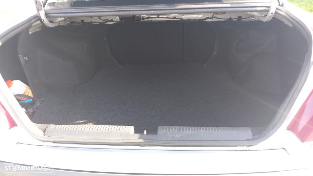 Mitsubishi Carisma SD 1.3 Classic - 6