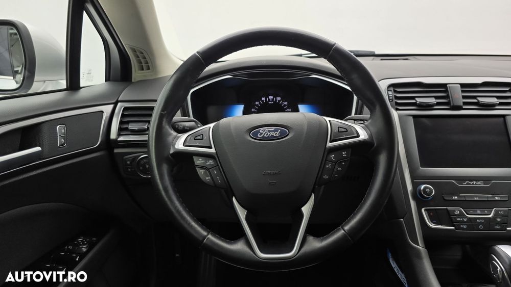 Ford Mondeo 2.0 HEV Trend - 15