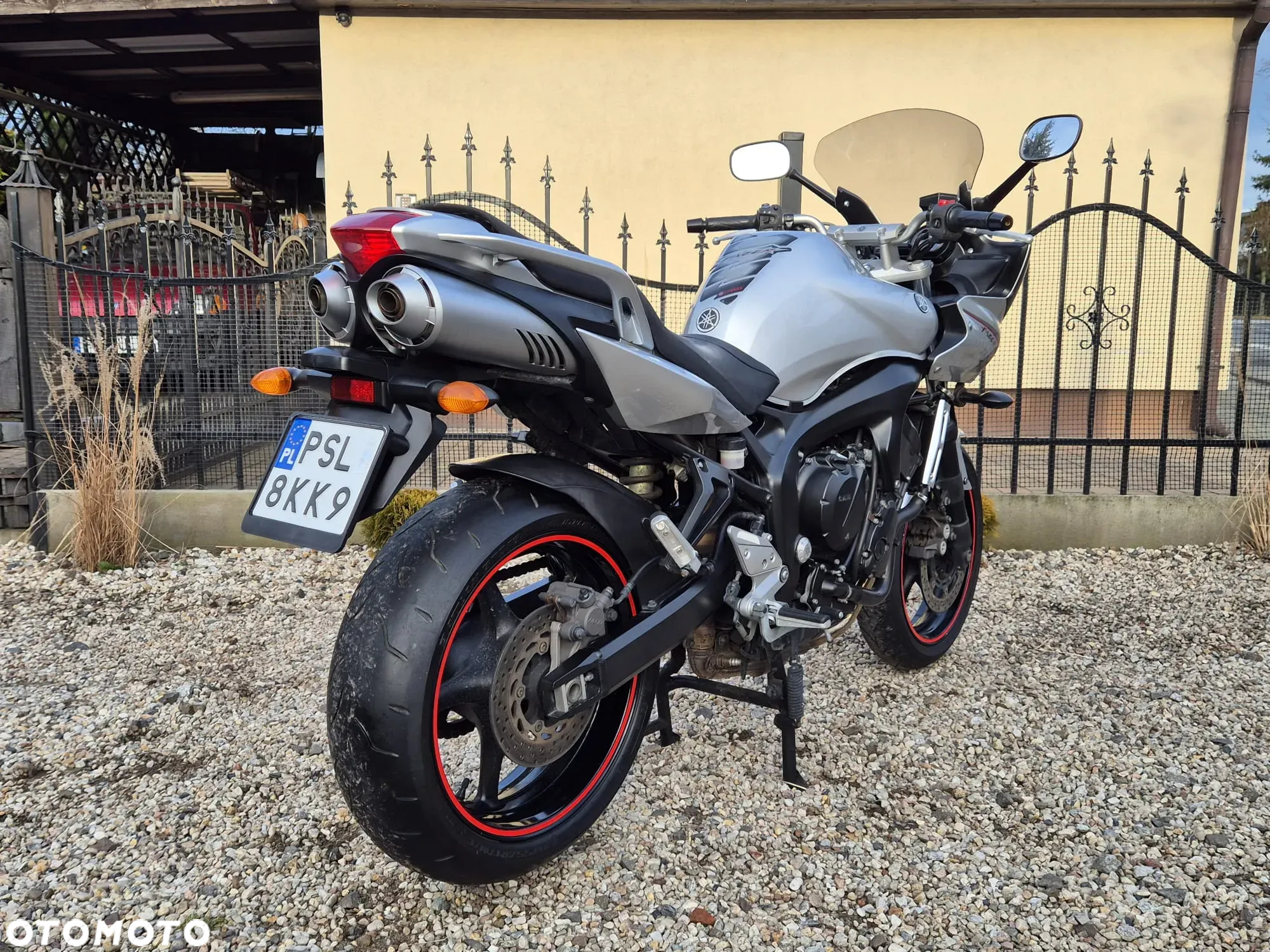 Yamaha FZ6 - 2