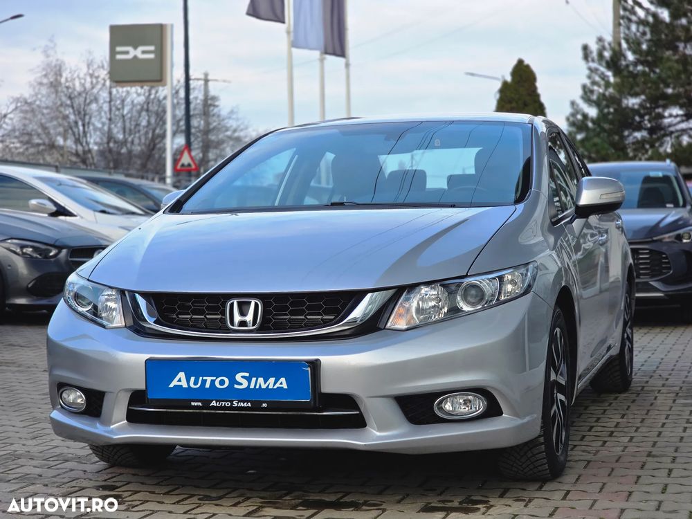 Honda Civic 1.8 i-VTEC MT Elegance Winter Pack - 4
