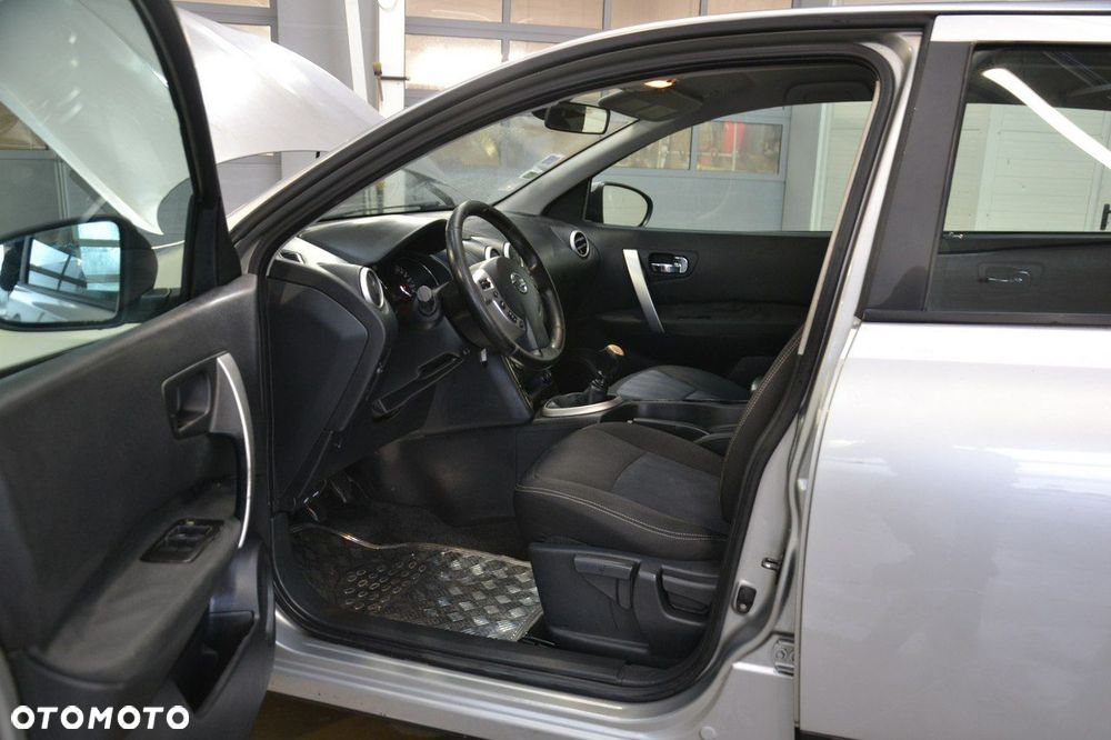 Nissan Qashqai - 14
