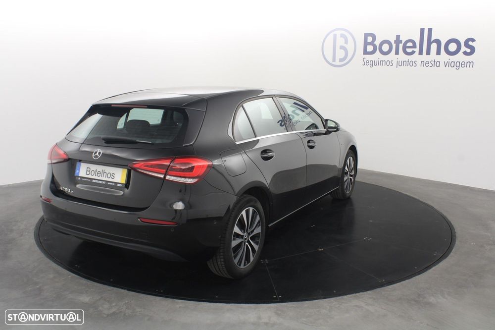Mercedes-Benz A 250 e Style Plus - 7