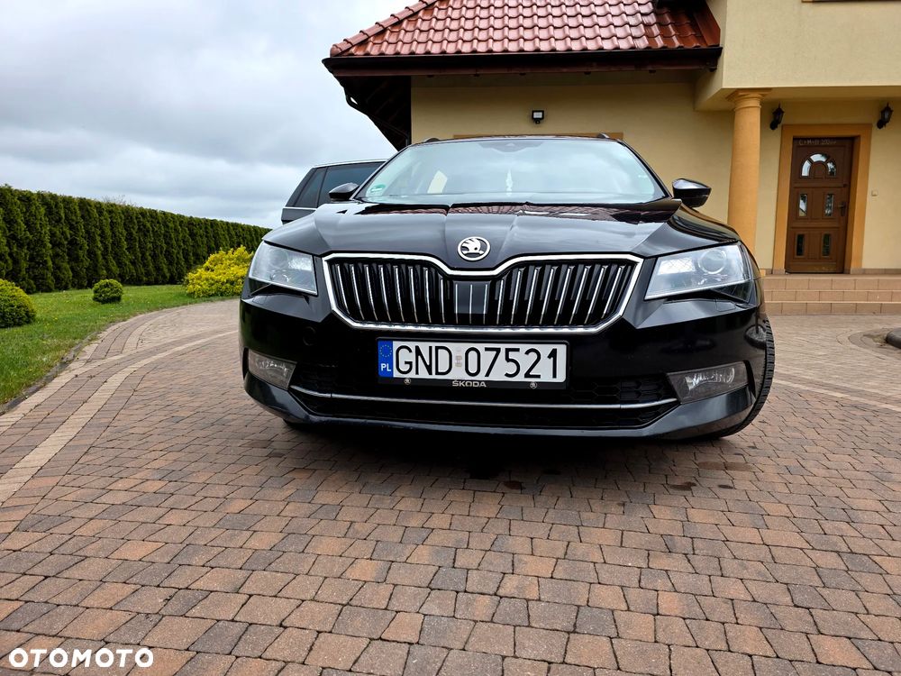 Skoda Superb 2.0 TDI 4x4 DSG Style - 6