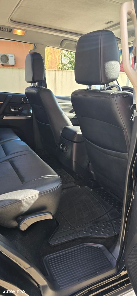 Mitsubishi Pajero LWB 3.2 DI-D Instyle A70 - 13