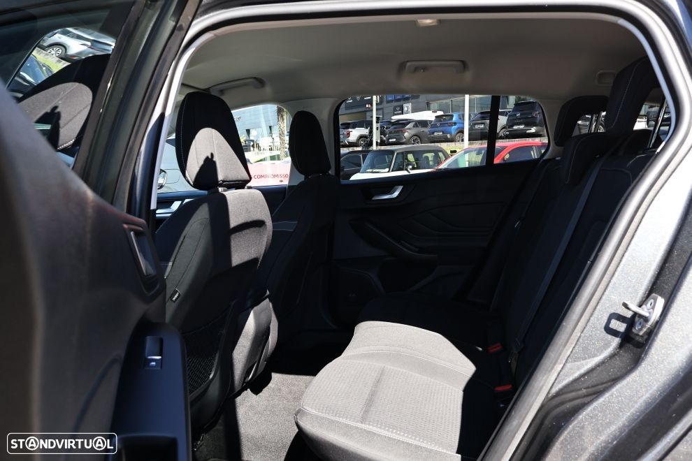 Ford Focus SW 1.0 EcoBoost S&S ACTIVE - 18