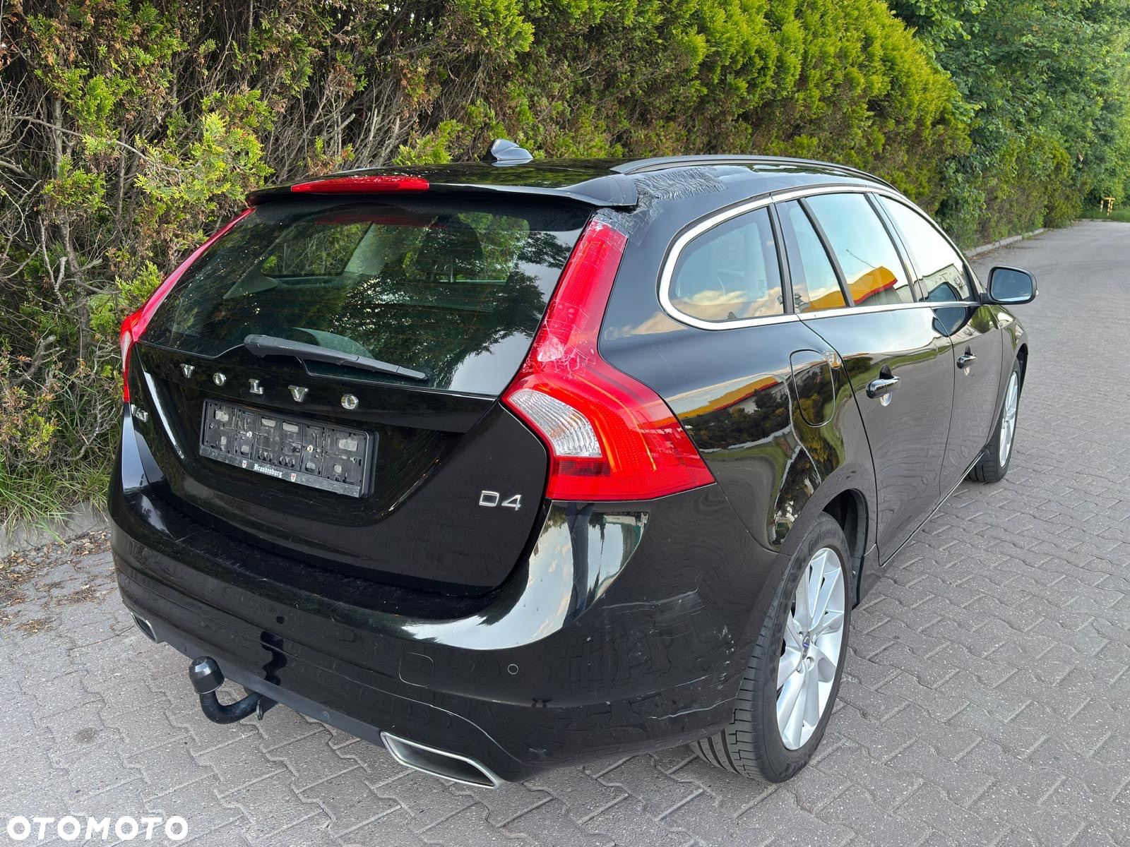 Volvo V60 D4 Drive-E Dynamic Edition (Momentum) - 10
