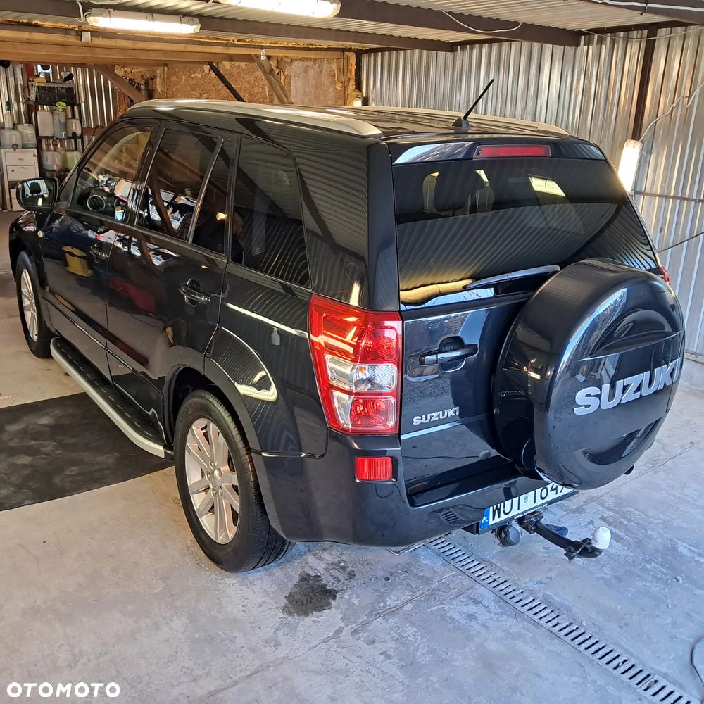 Suzuki Grand Vitara 2.0 Comfort Limited - 22