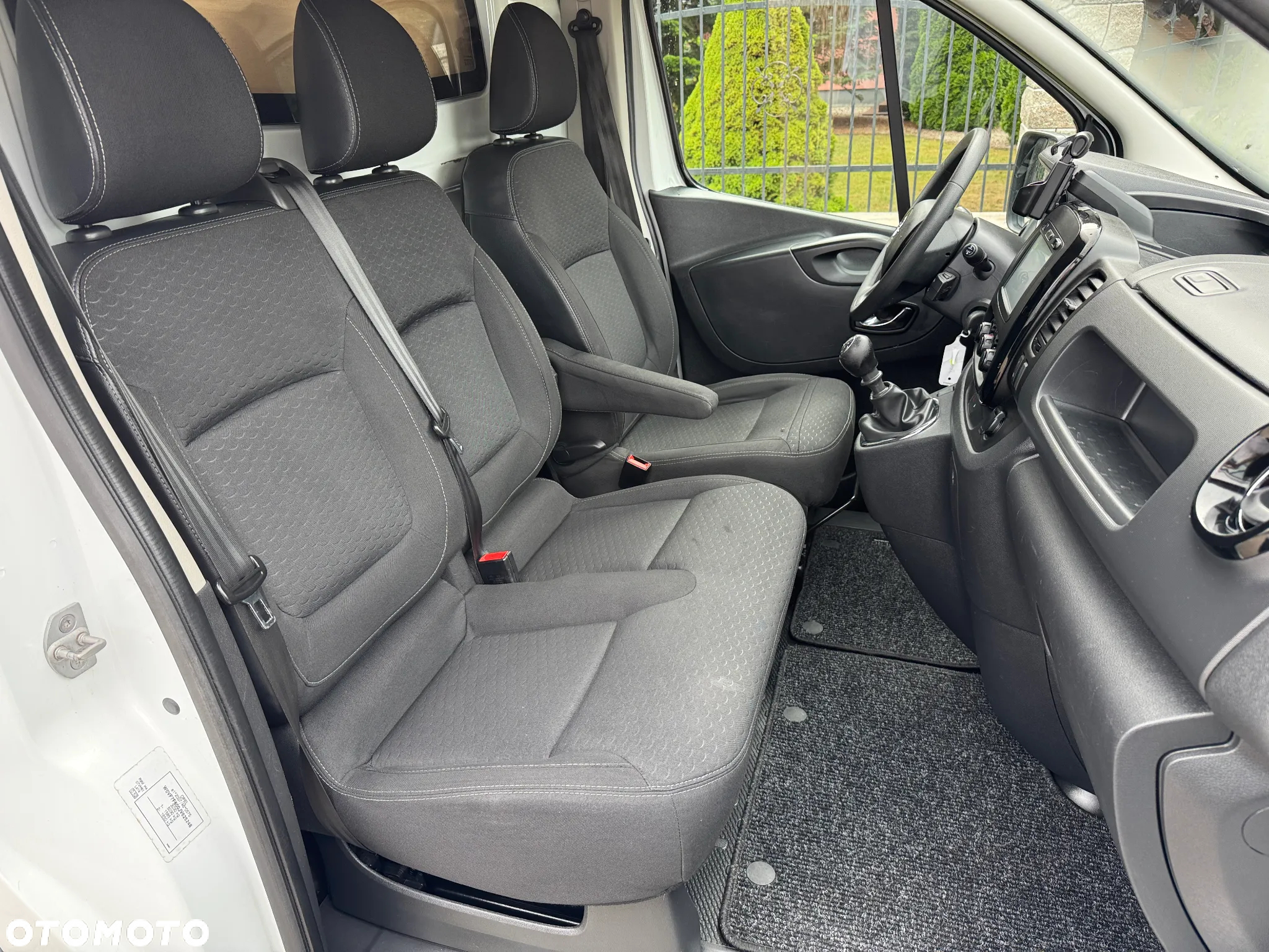 Opel VIVARO - 9