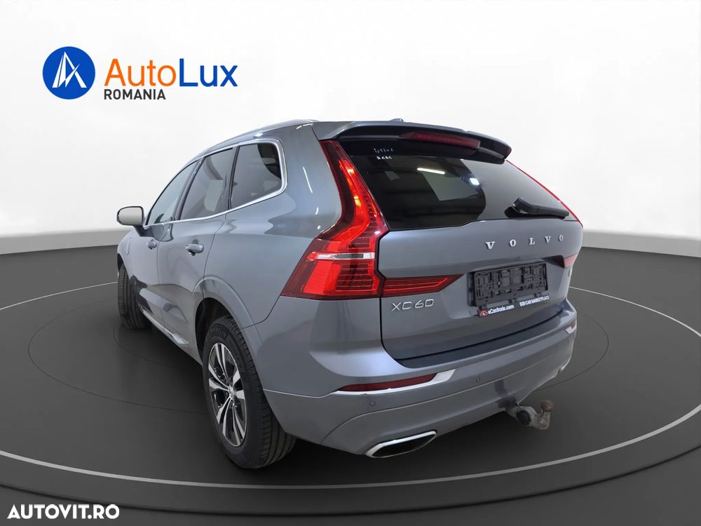 Volvo XC 60 T6 AWD Recharge Geartronic Inscription - 4