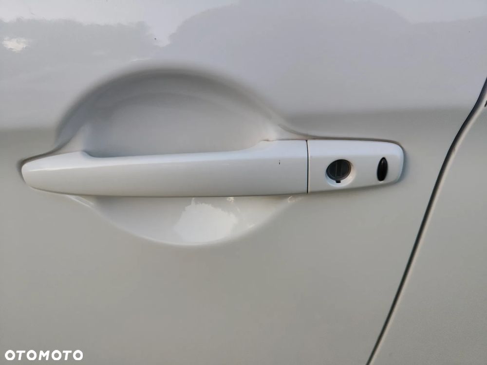 Mitsubishi ASX 1.6 Invite Navi - 18
