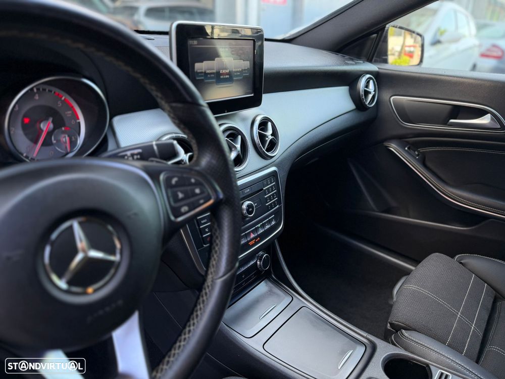 Mercedes-Benz CLA 200 d Shooting Brake Urban Aut. - 12