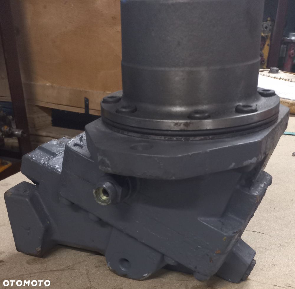 Silnik Parker Hydr. Jazdy Case 988 - 4