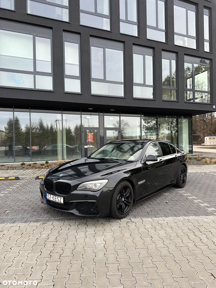 BMW Seria 7 2012 photo 2