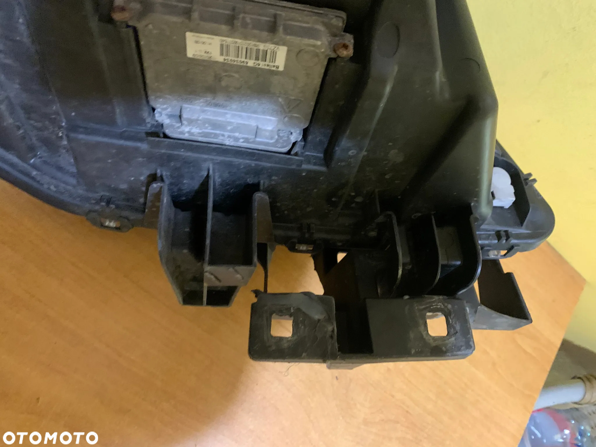 LAMPA XENON LEWA PRZEDNIA RENAULT SCENIC III - 10