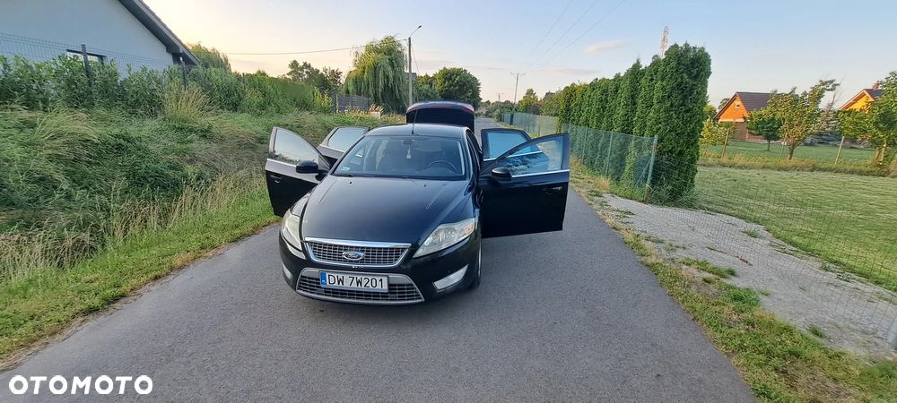 Ford Mondeo 2.0 TDCi Titanium - 24