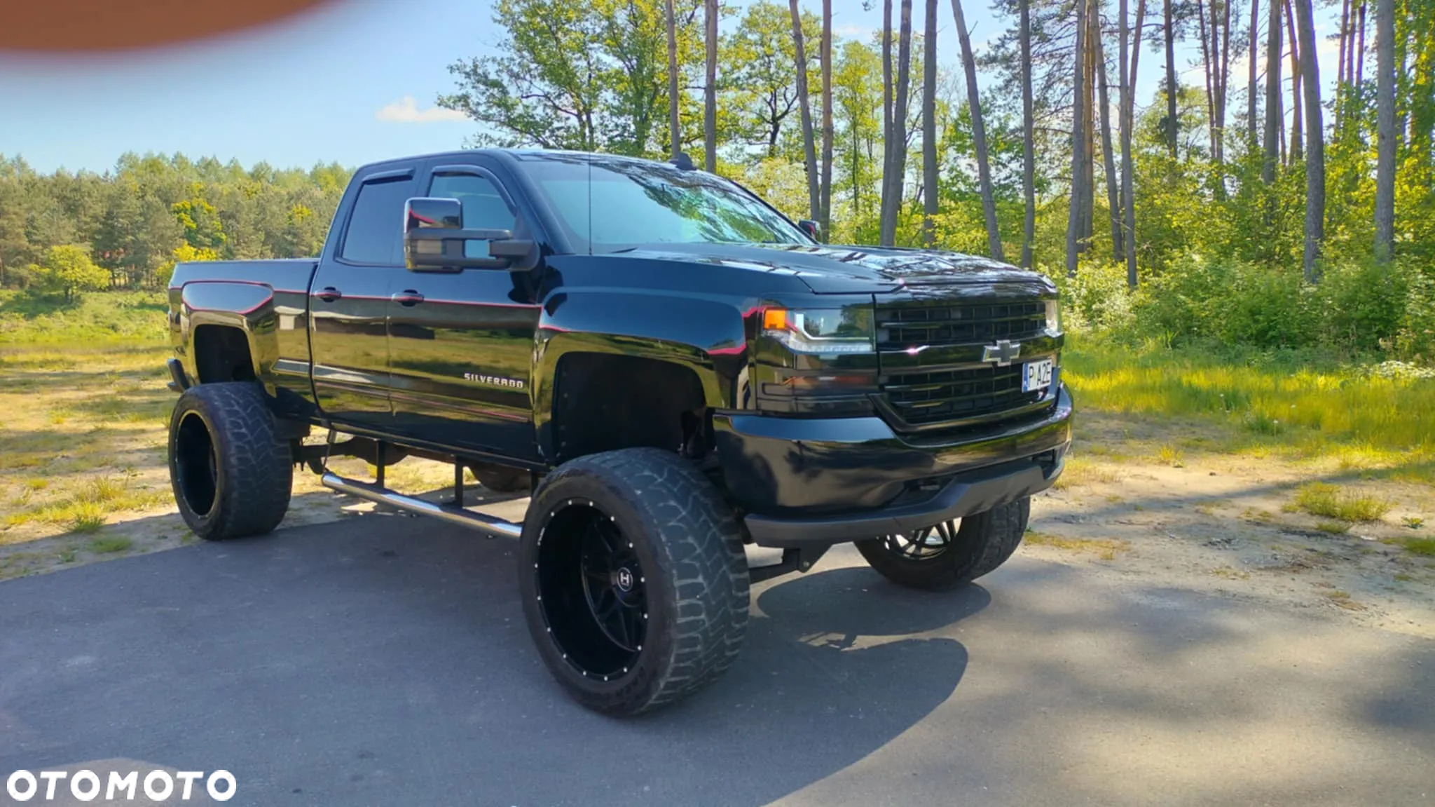 Chevrolet Silverado - 24