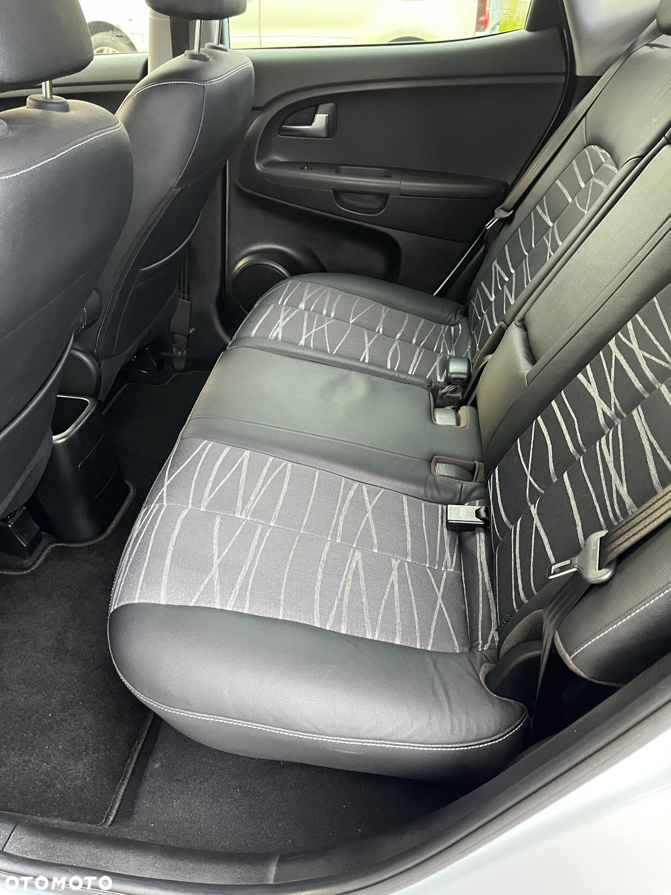 Kia Venga 1.6 Business Line - 10