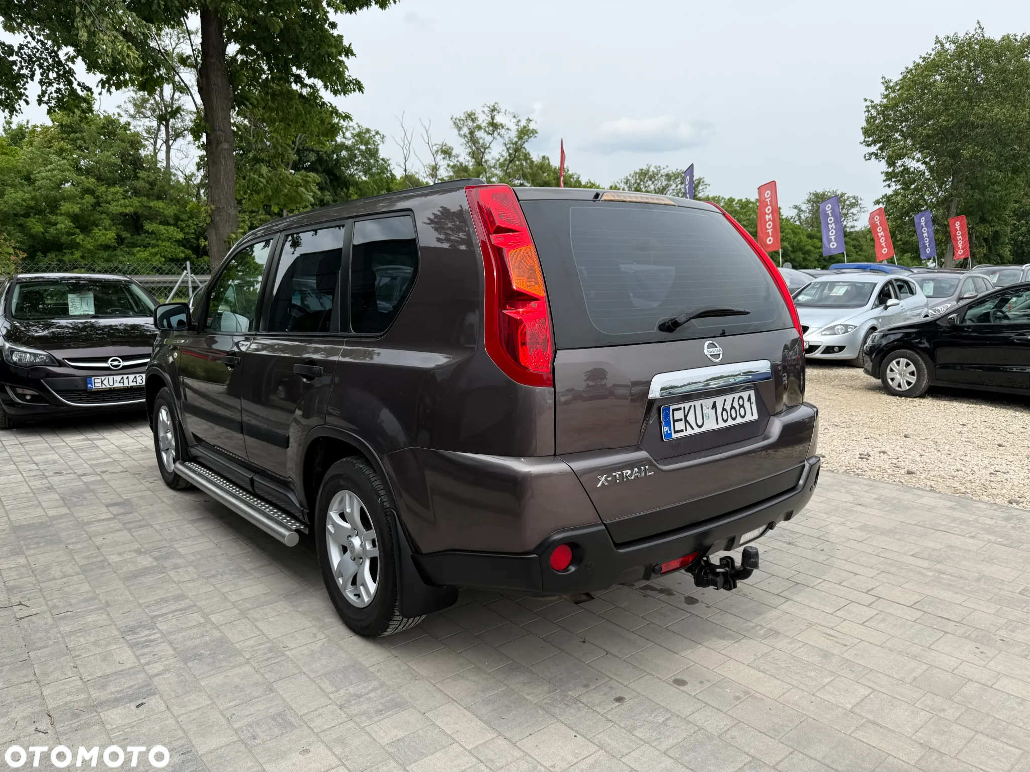 Nissan X-Trail 2.0 4x2 Comfort - 17