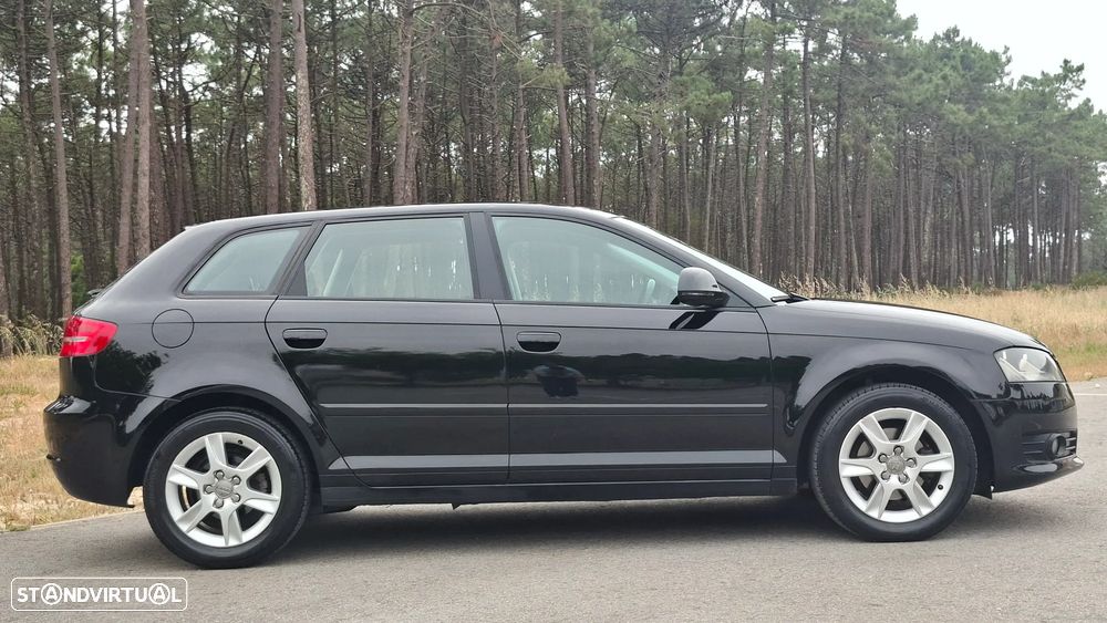 Audi A3 Sportback 1.6 TDI DPF Attraction - 3