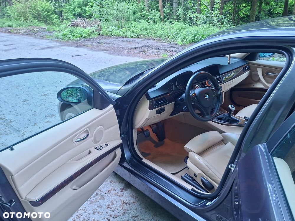 BMW Seria 3 320d - 14