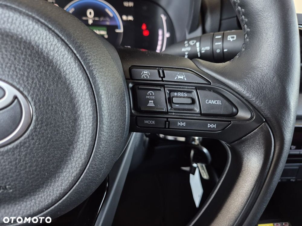 Toyota Yaris Hybrid 1.5 Style - 19