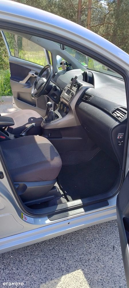 Toyota Verso 1.8 Sol 7os - 17