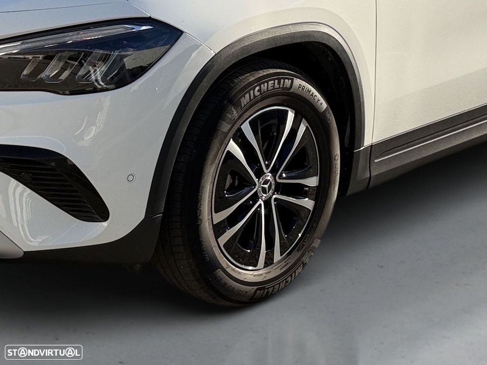 Mercedes-Benz GLA 180 d - 10