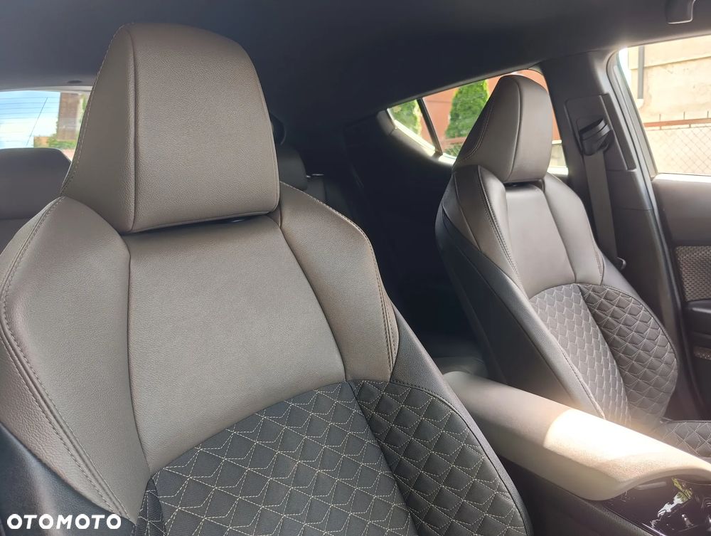 Toyota C-HR Business-Edition - 29