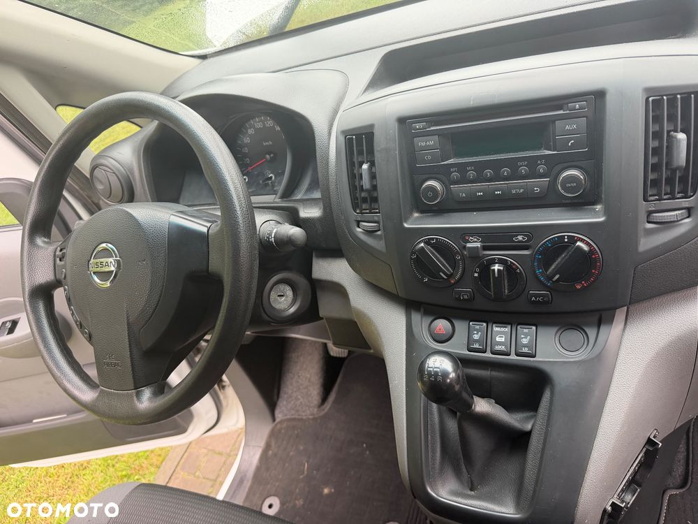 Nissan NV200 - 23