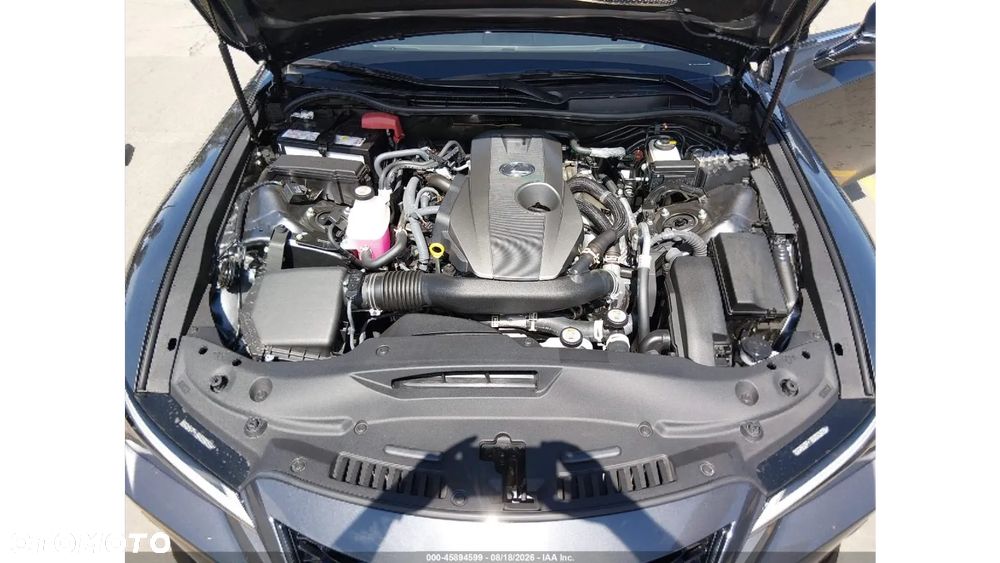 Lexus IS - 13