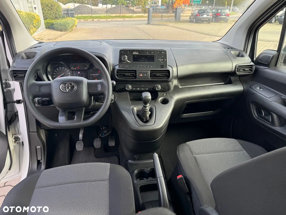 Toyota Proace City Verso Long 1.5 D-4D Family - 8