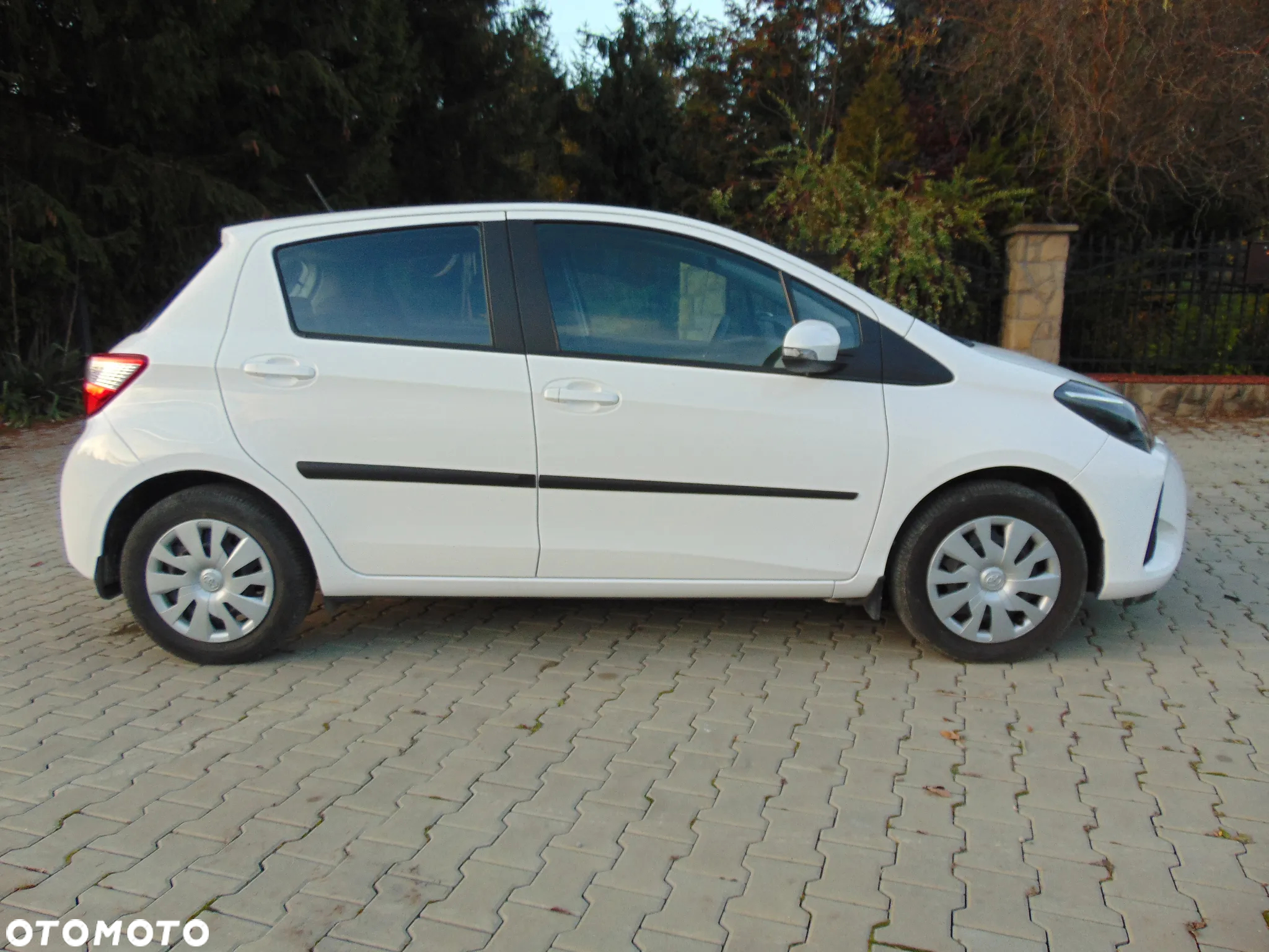 Toyota Yaris 1.5 Premium - 19