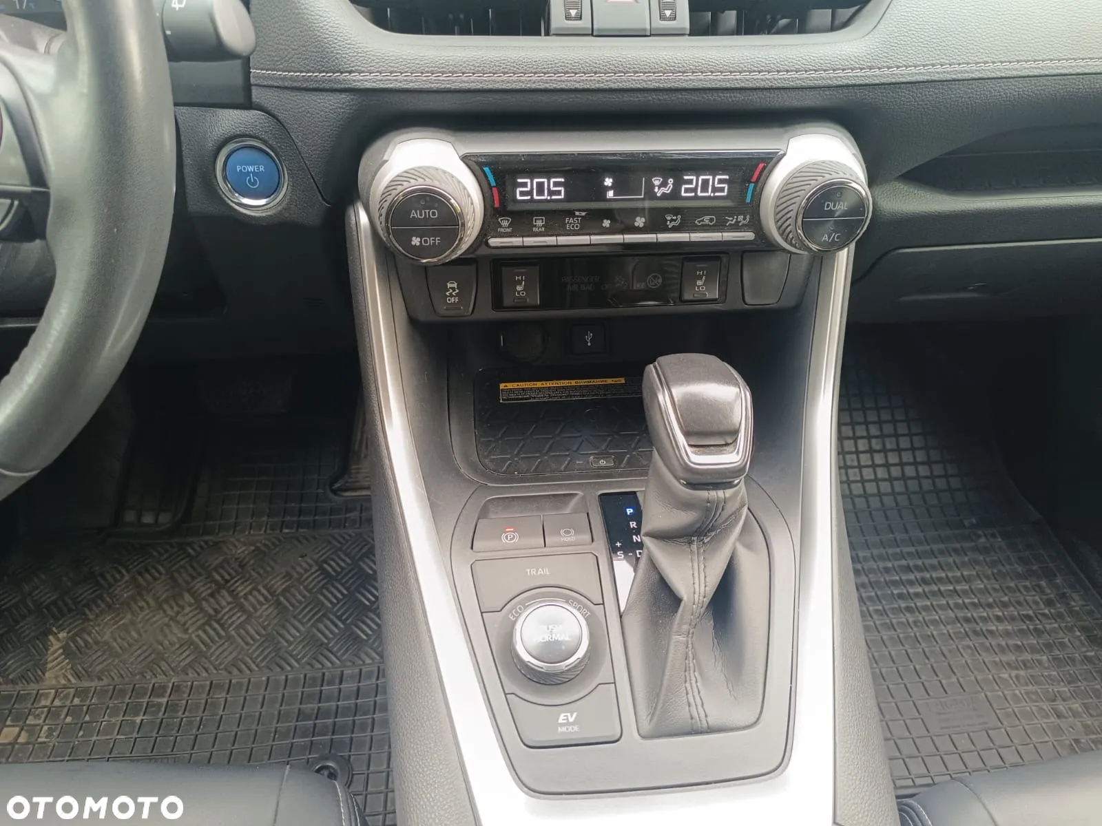 Toyota RAV4 2.5 Hybrid Black Edition by JBL 4x4 - 21