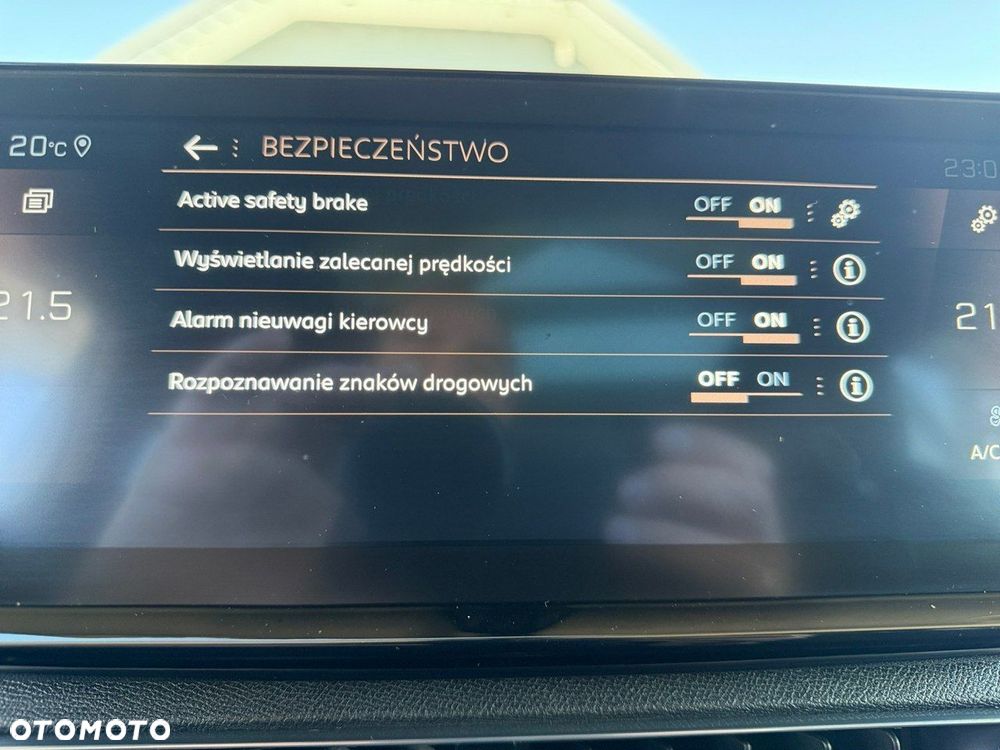 Peugeot 5008 - 32