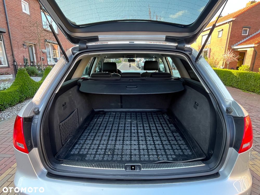 Audi A4 Avant 1.8 T - 9