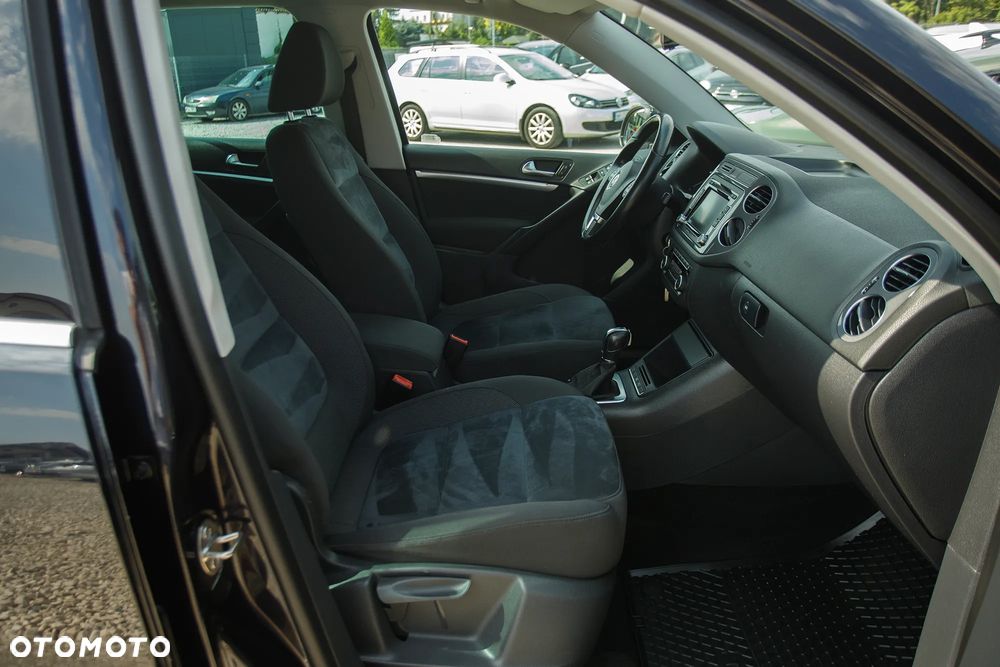 Volkswagen Tiguan 2.0 TSI 4Motion DSG Sport & Style - 24