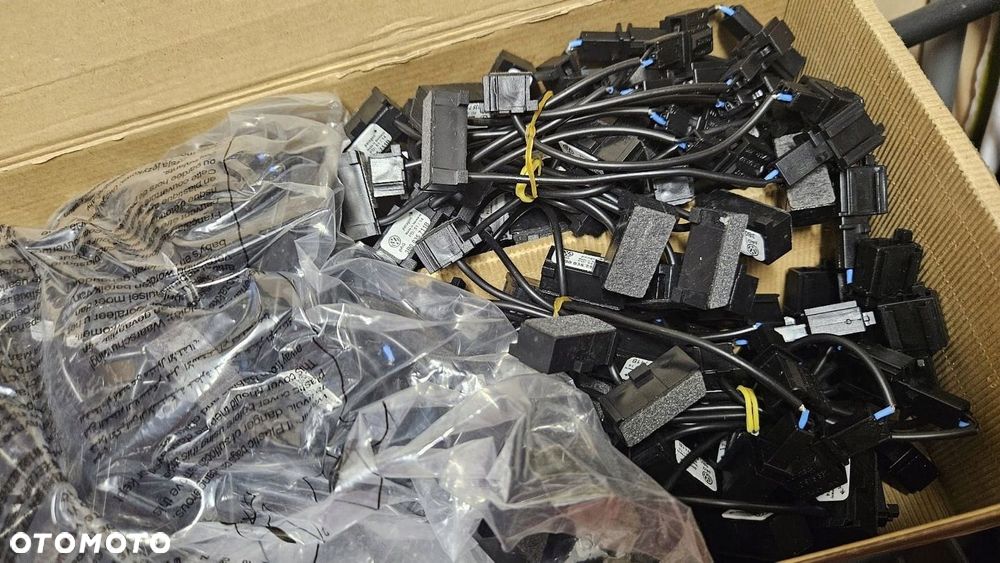 NOWY Oryginalny mikrofon do Bluetooth Volkswagen 3B0035711B - 2