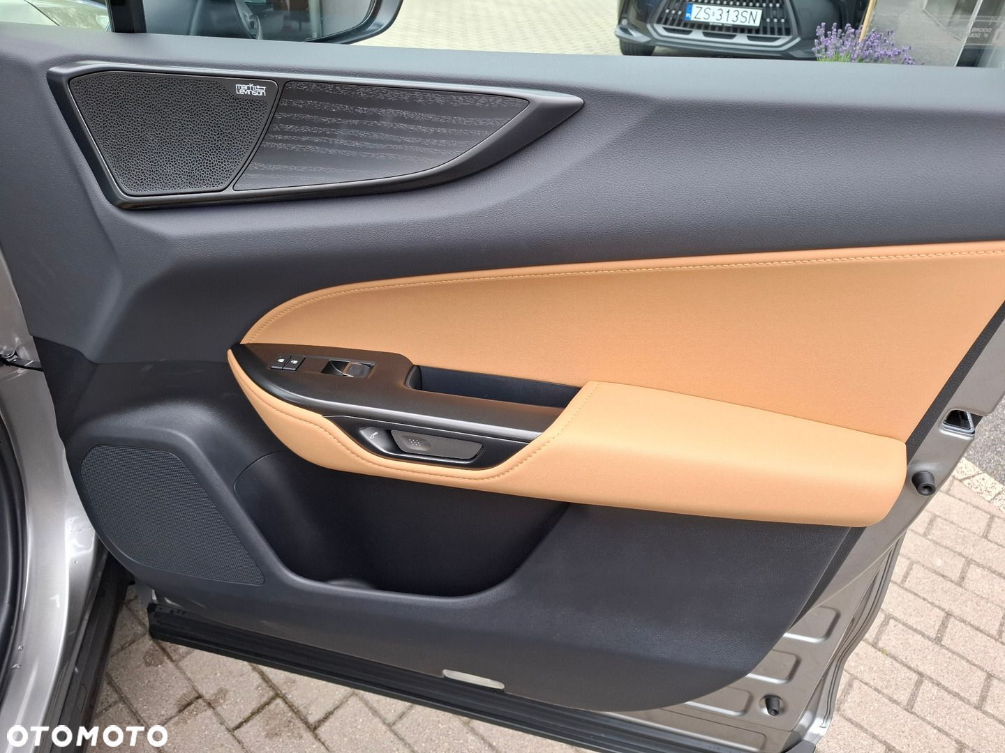 Lexus NX - 22