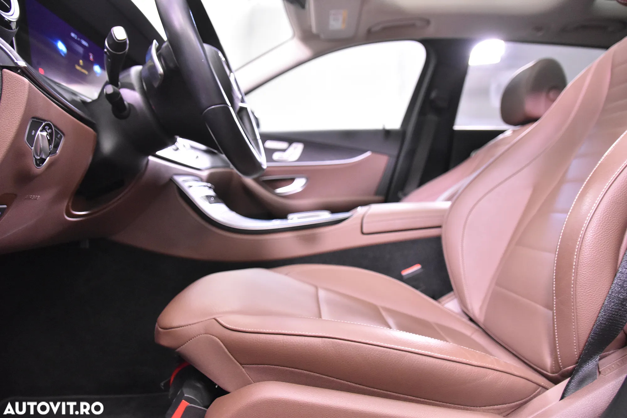 Mercedes-Benz E 220 d All-Terrain 4MATIC Aut. - 25