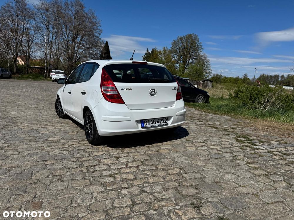 Hyundai i30 i30cw 1.4 Edition Plus - 8