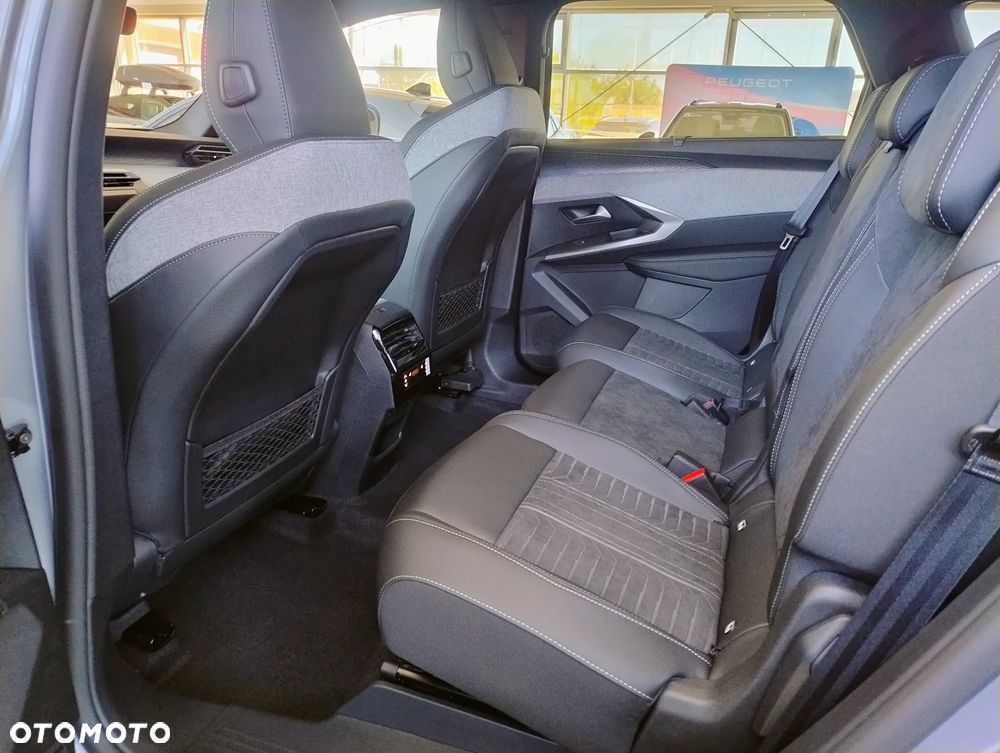 Peugeot 5008 1.2 PureTech mHEV GT Exclusive S&S e-DCS6 - 30