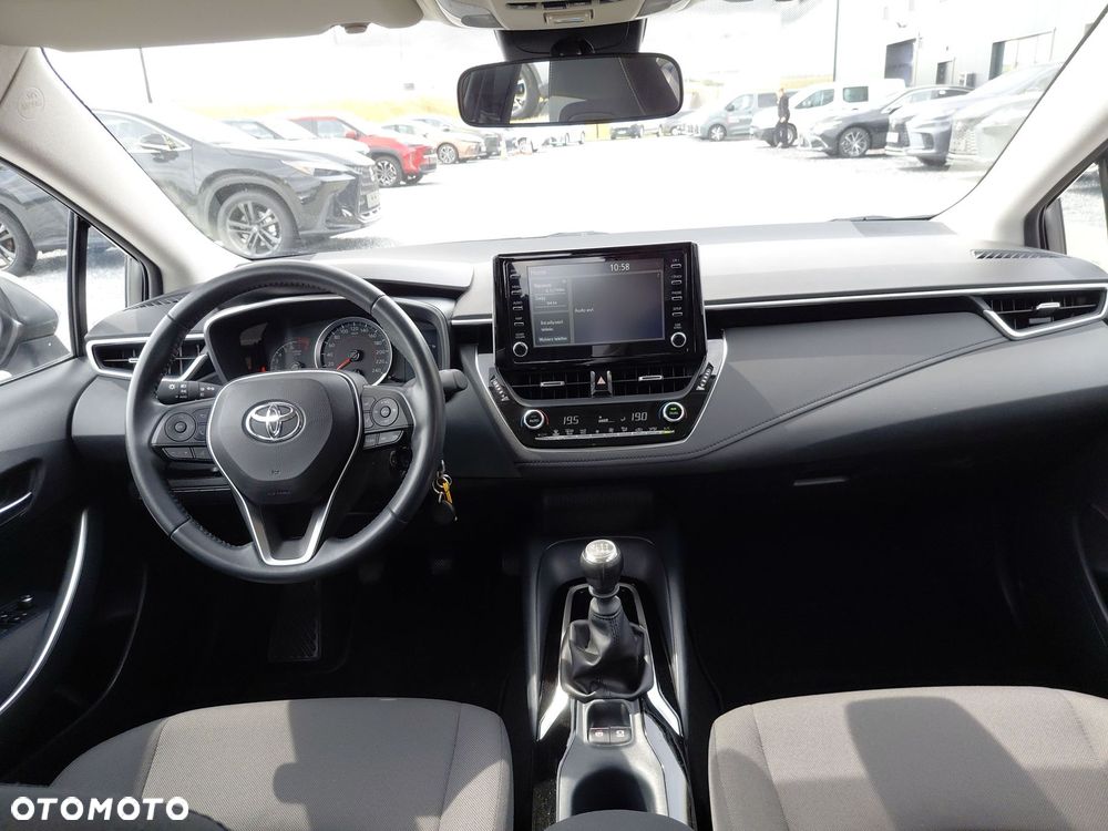 Toyota Corolla - 11