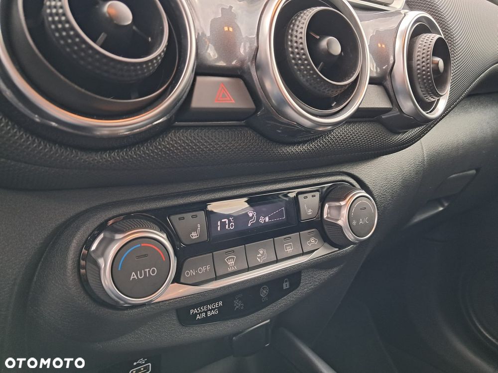 Nissan Juke 1.0 DIG-T N-Connecta - 24