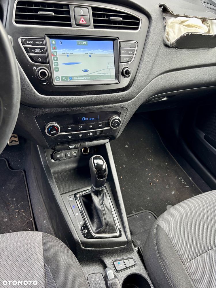 Hyundai i20 - 17