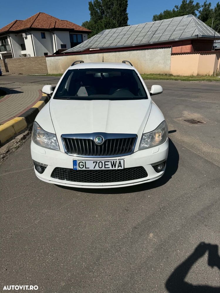 Skoda Octavia 2.0 TDI RS DSG - 1