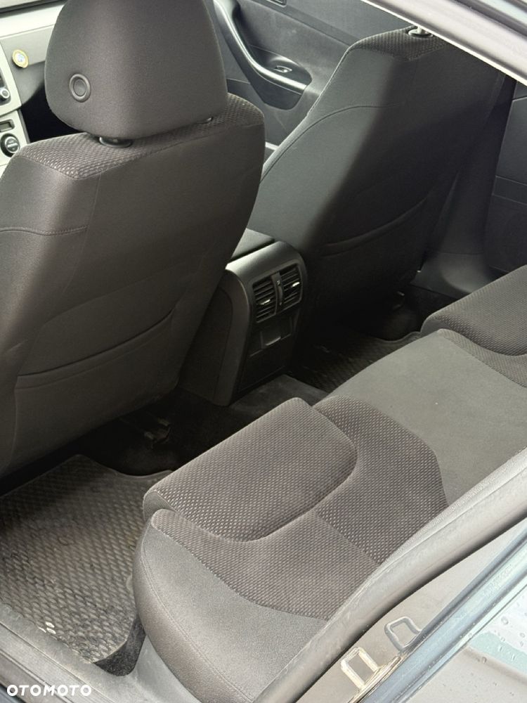 Volkswagen Passat 2.0 TDI DPF 4Mot Comfortline - 11