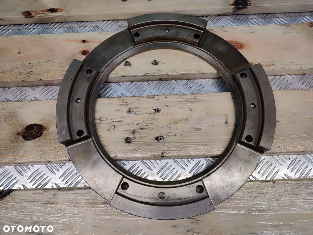 Dystans silnika FPT New Holland T7.270 - 4