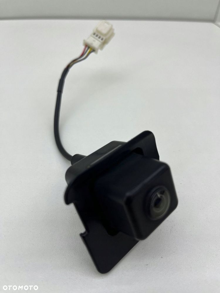 MERCEDES R W251 KAMERA COFANIA KLAPY TYŁ A2518200897 - 1